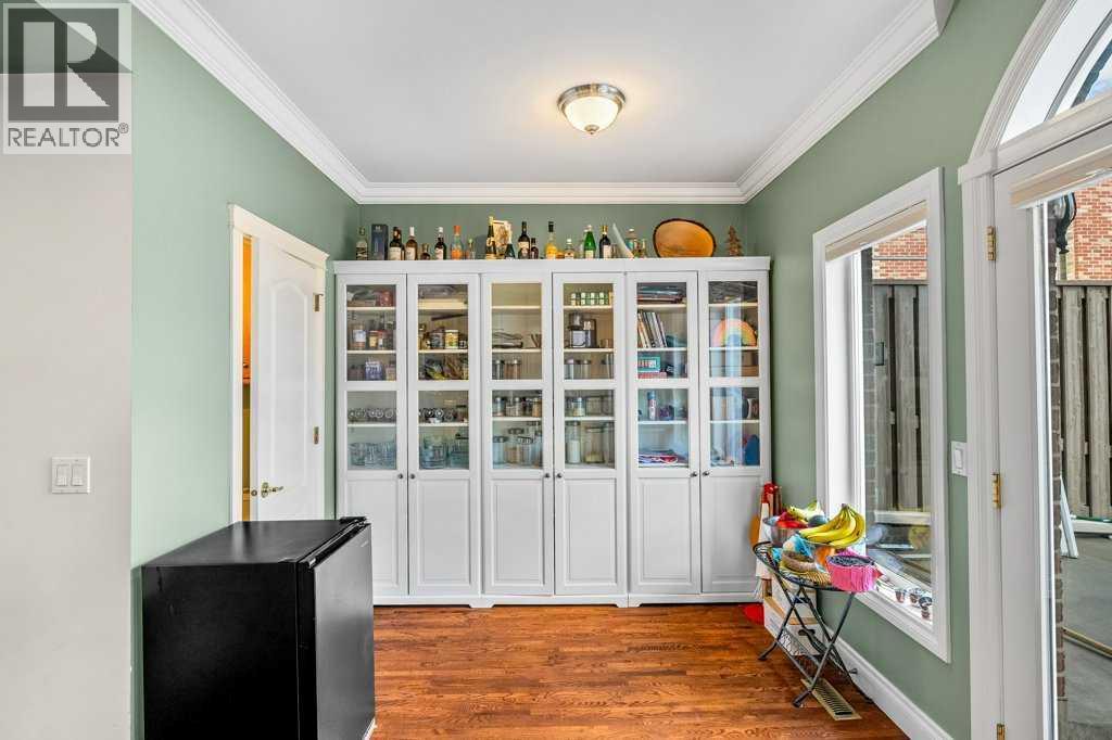 2308 Erlton Place SW, Calgary, Alberta  T2S 2Z4 - Photo 12 - A2307384