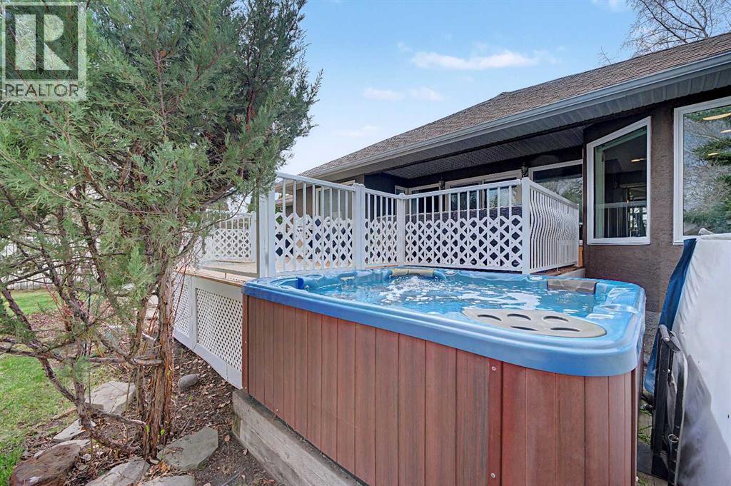 756 East Chestermere Drive, Chestermere, Alberta  T1X 1A6 - Photo 43 - A2309105
