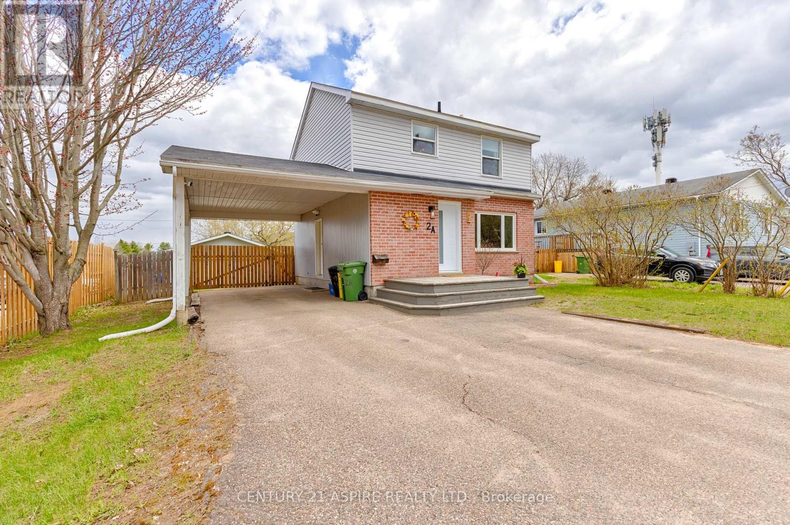 2A SELKIRK STREET, Petawawa, Ontario