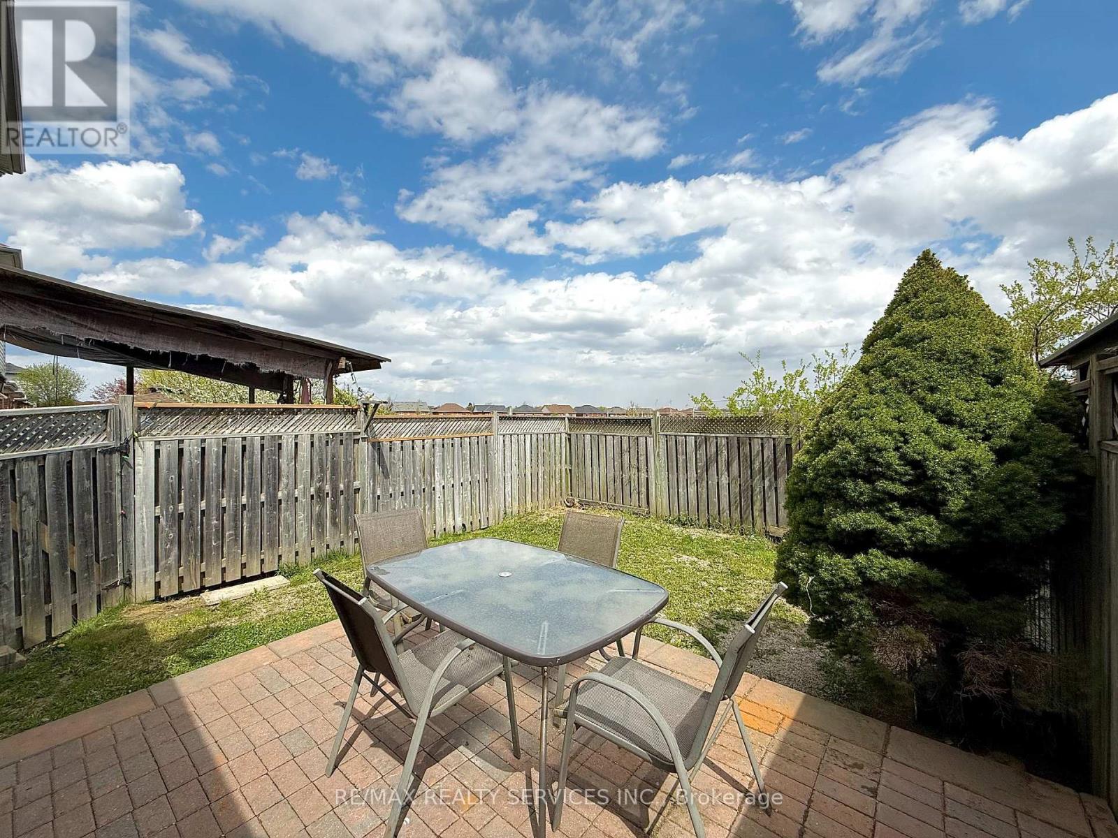 47 Quarry Edge Drive, Brampton, Ontario  L6V 4M7 - Photo 8 - W13107048