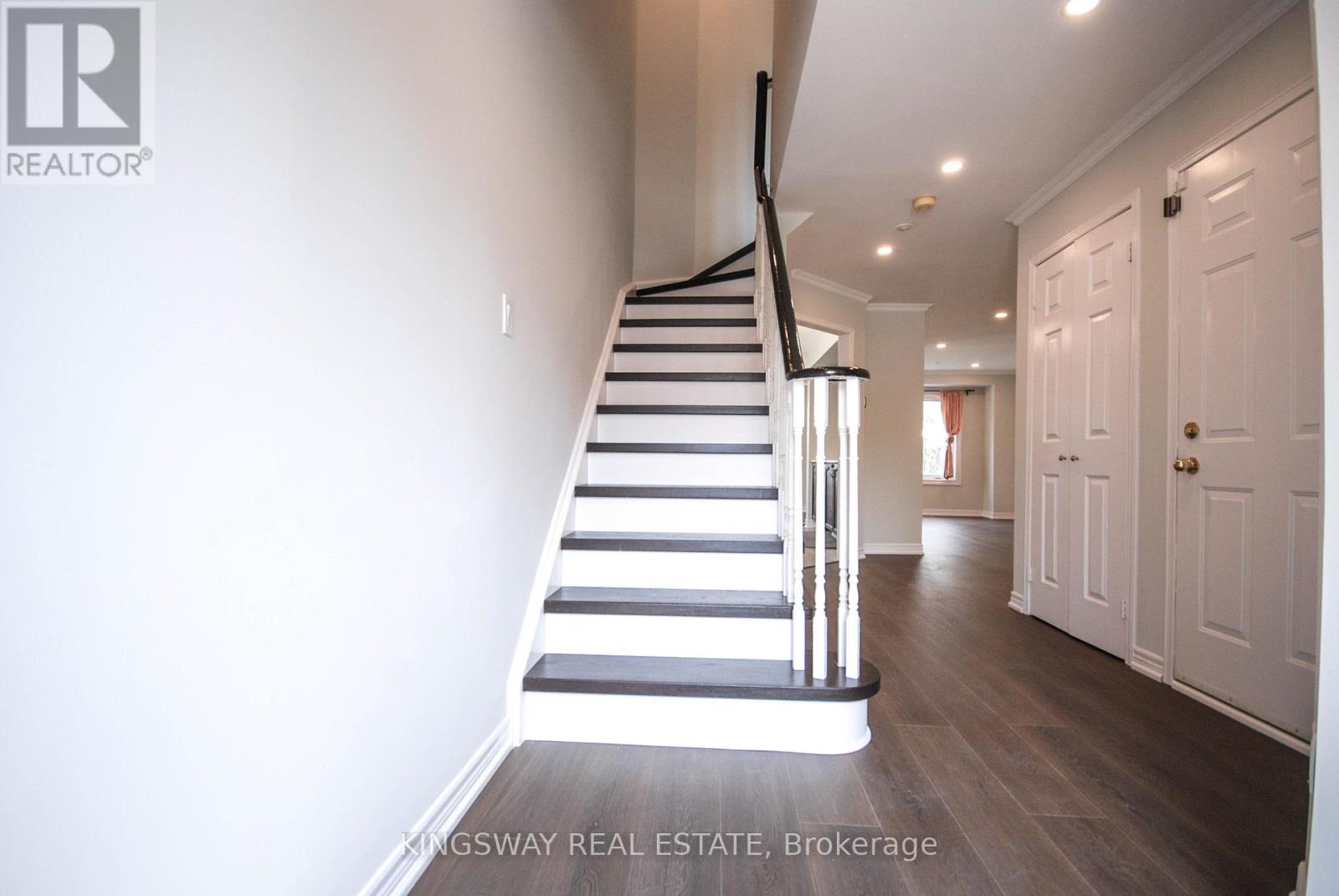 10 - 1485 Torrington Drive, Mississauga, Ontario  L5V 1Y3 - Photo 10 - W13107644