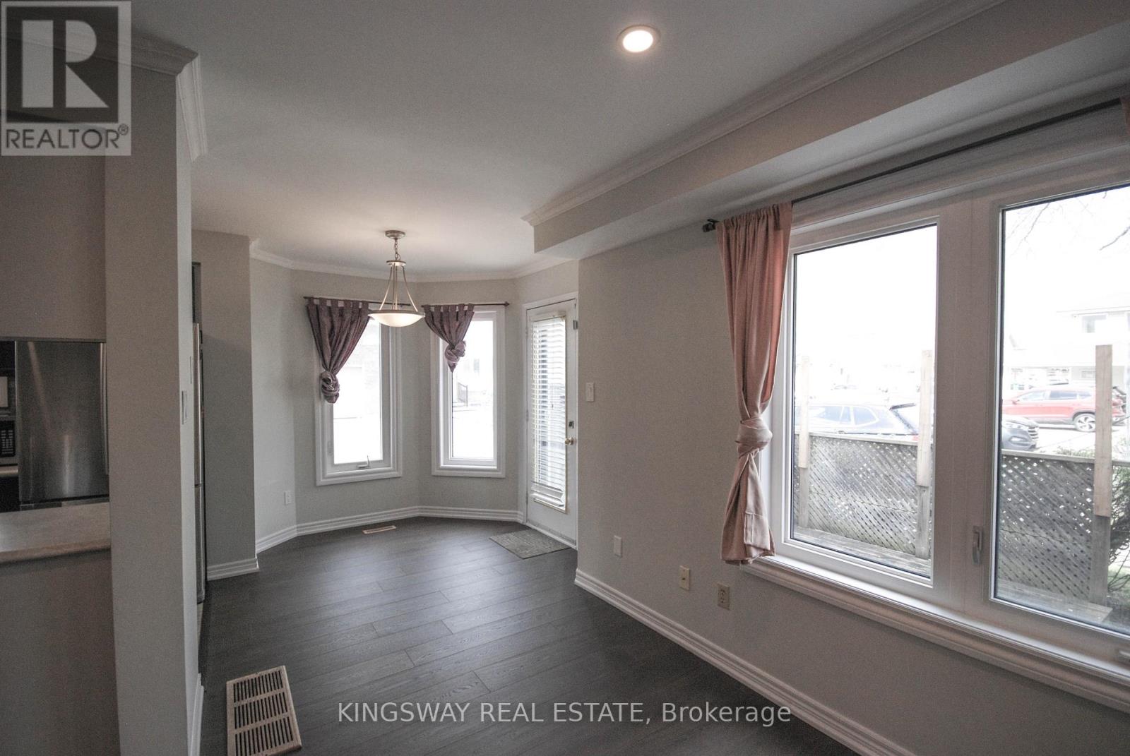 10 - 1485 Torrington Drive, Mississauga, Ontario  L5V 1Y3 - Photo 5 - W13107644