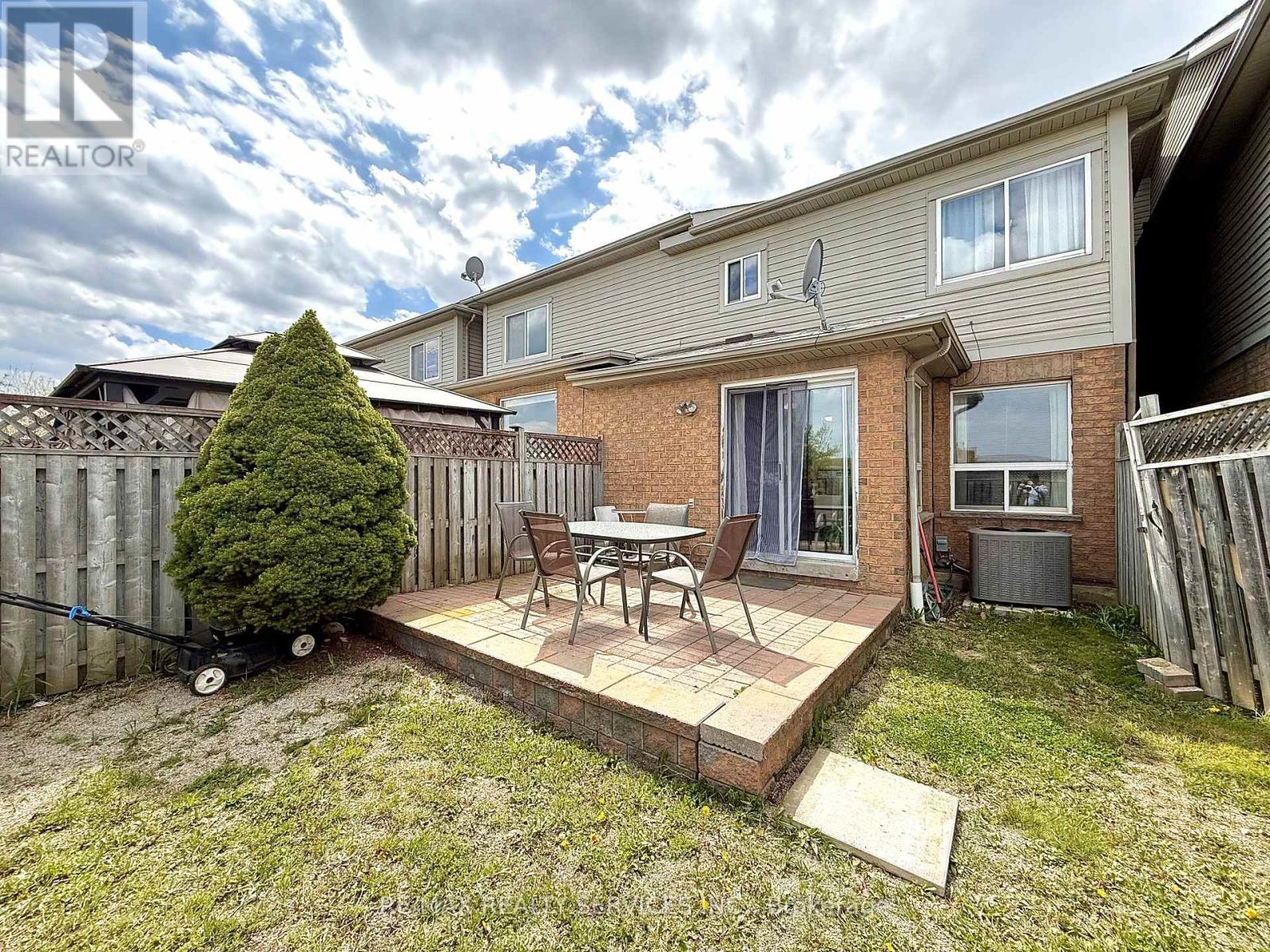 47 Quarry Edge Drive, Brampton, Ontario  L6V 4M7 - Photo 7 - W13107048