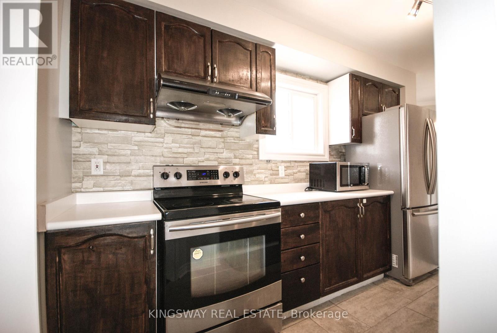 10 - 1485 Torrington Drive, Mississauga, Ontario  L5V 1Y3 - Photo 7 - W13107644