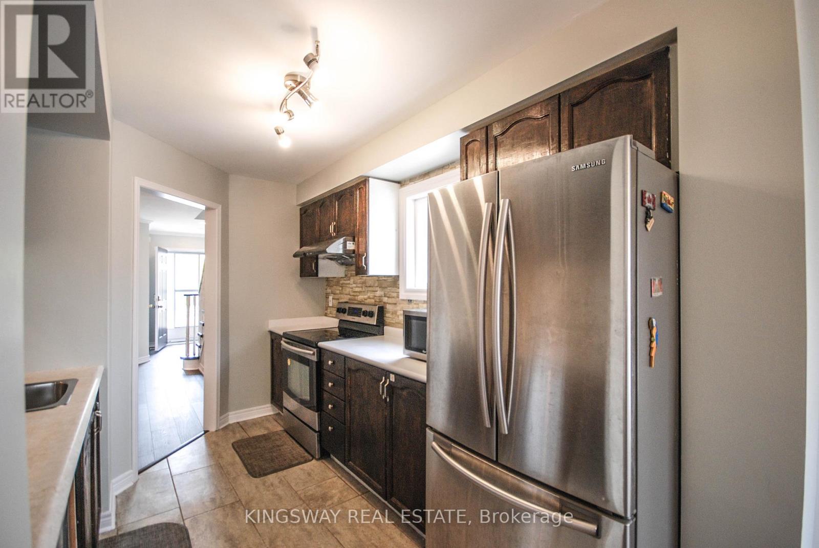 10 - 1485 Torrington Drive, Mississauga, Ontario  L5V 1Y3 - Photo 8 - W13107644