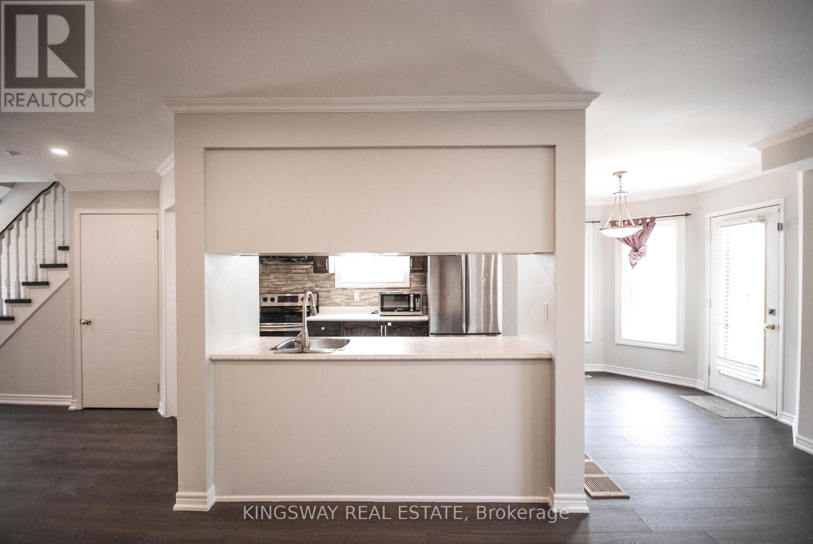 10 - 1485 Torrington Drive, Mississauga, Ontario  L5V 1Y3 - Photo 9 - W13107644