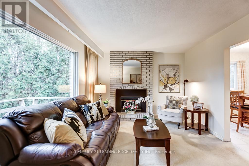 15 Bakerdale Road, Markham, Ontario  L3P 1J3 - Photo 10 - N13107712