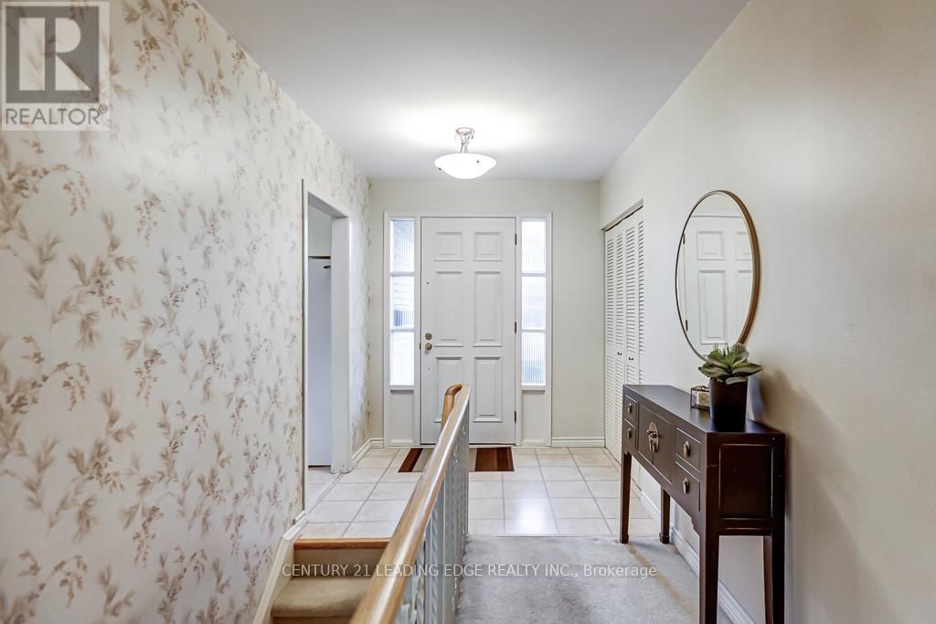 15 Bakerdale Road, Markham, Ontario  L3P 1J3 - Photo 6 - N13107712