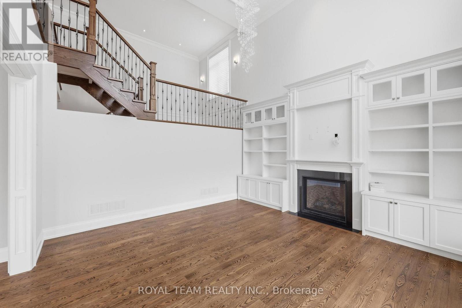 130 Elmwood Avenue, Richmond Hill, Ontario  L4C 1K9 - Photo 17 - N13107716