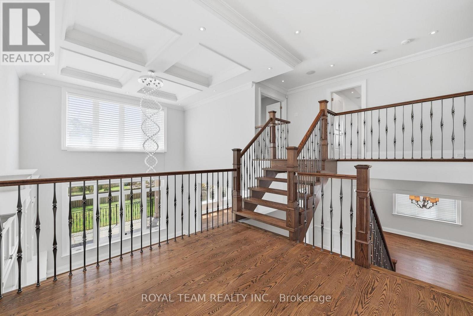 130 Elmwood Avenue, Richmond Hill, Ontario  L4C 1K9 - Photo 18 - N13107716