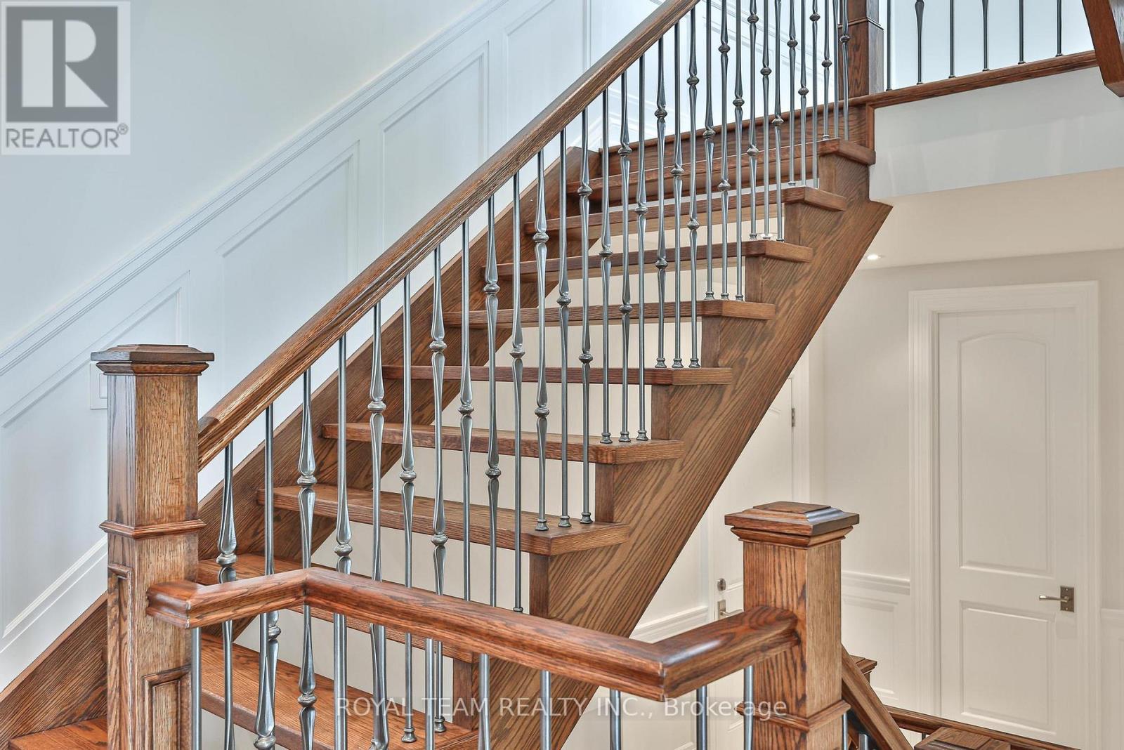 130 Elmwood Avenue, Richmond Hill, Ontario  L4C 1K9 - Photo 20 - N13107716