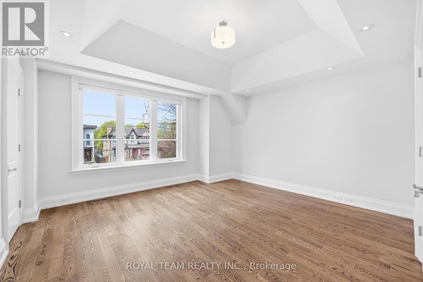 130 Elmwood Avenue, Richmond Hill, Ontario  L4C 1K9 - Photo 35 - N13107716