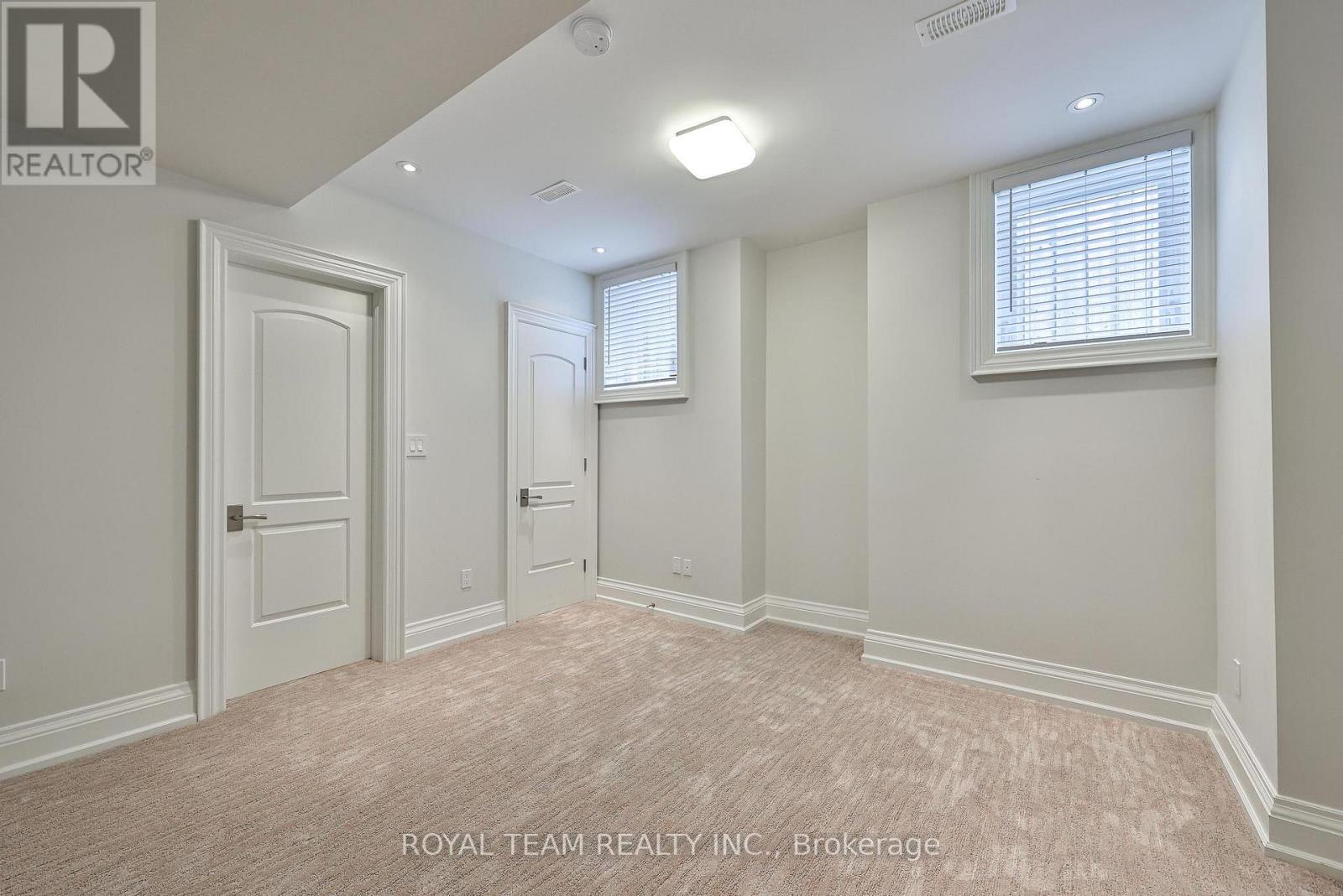 130 Elmwood Avenue, Richmond Hill, Ontario  L4C 1K9 - Photo 43 - N13107716