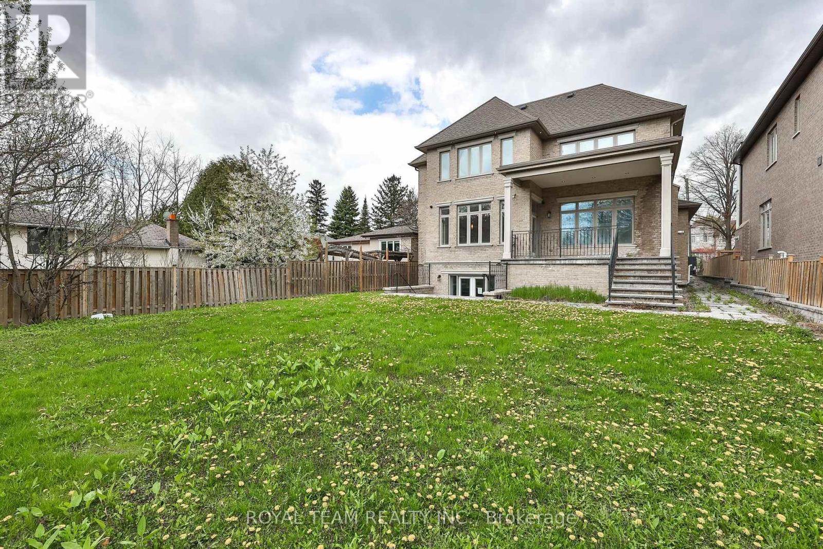 130 Elmwood Avenue, Richmond Hill, Ontario  L4C 1K9 - Photo 48 - N13107716