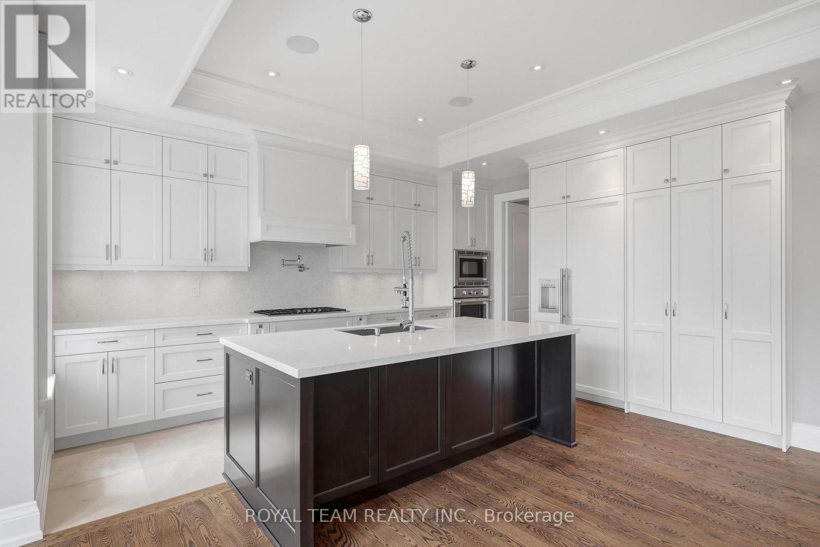 130 Elmwood Avenue, Richmond Hill, Ontario  L4C 1K9 - Photo 9 - N13107716