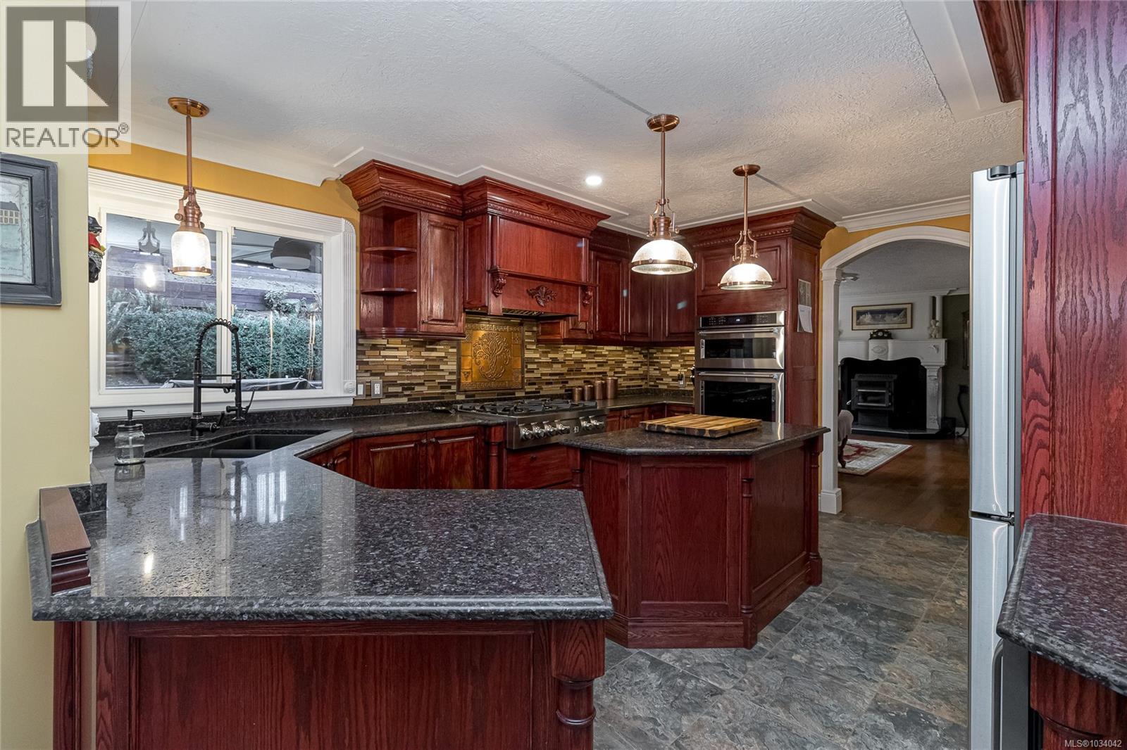 7072 Willis Point Rd, Central Saanich, British Columbia  V9E 2A1 - Photo 17 - 1034042