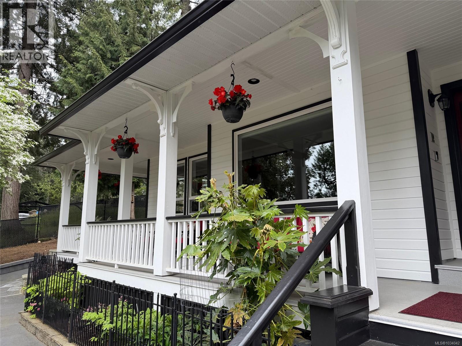 7072 Willis Point Rd, Central Saanich, British Columbia  V9E 2A1 - Photo 4 - 1034042