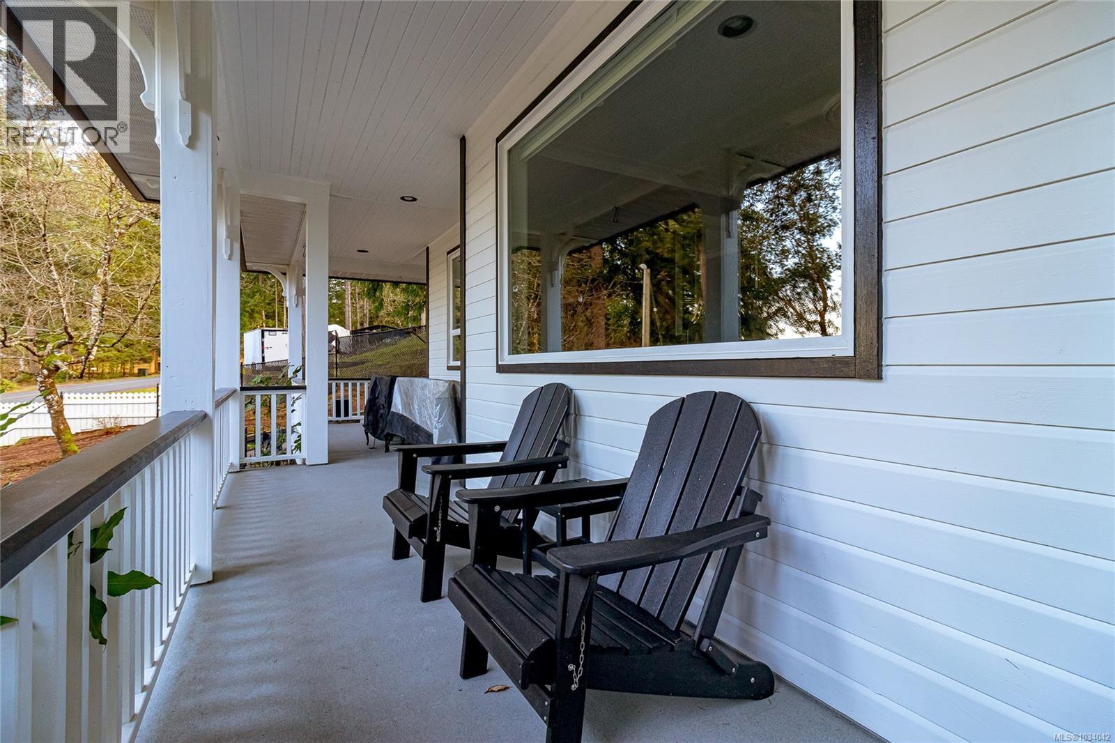 7072 Willis Point Rd, Central Saanich, British Columbia  V9E 2A1 - Photo 49 - 1034042