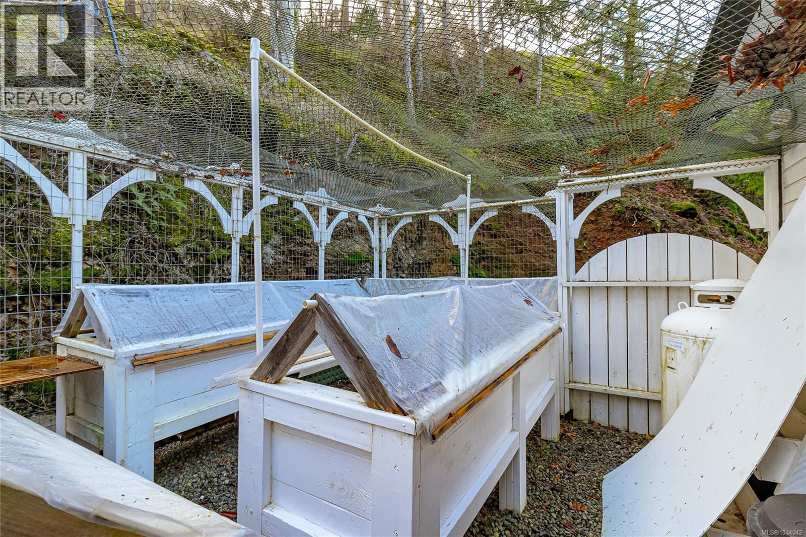 7072 Willis Point Rd, Central Saanich, British Columbia  V9E 2A1 - Photo 42 - 1034042