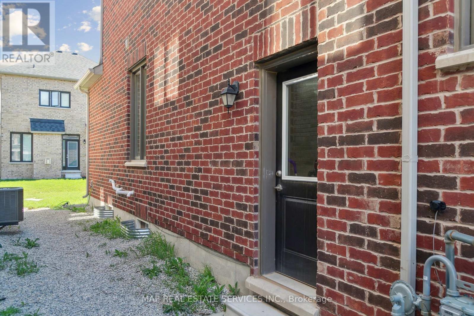 1515 Kovachik Boulevard, Milton, Ontario  L9E 1T4 - Photo 2 - W13107648