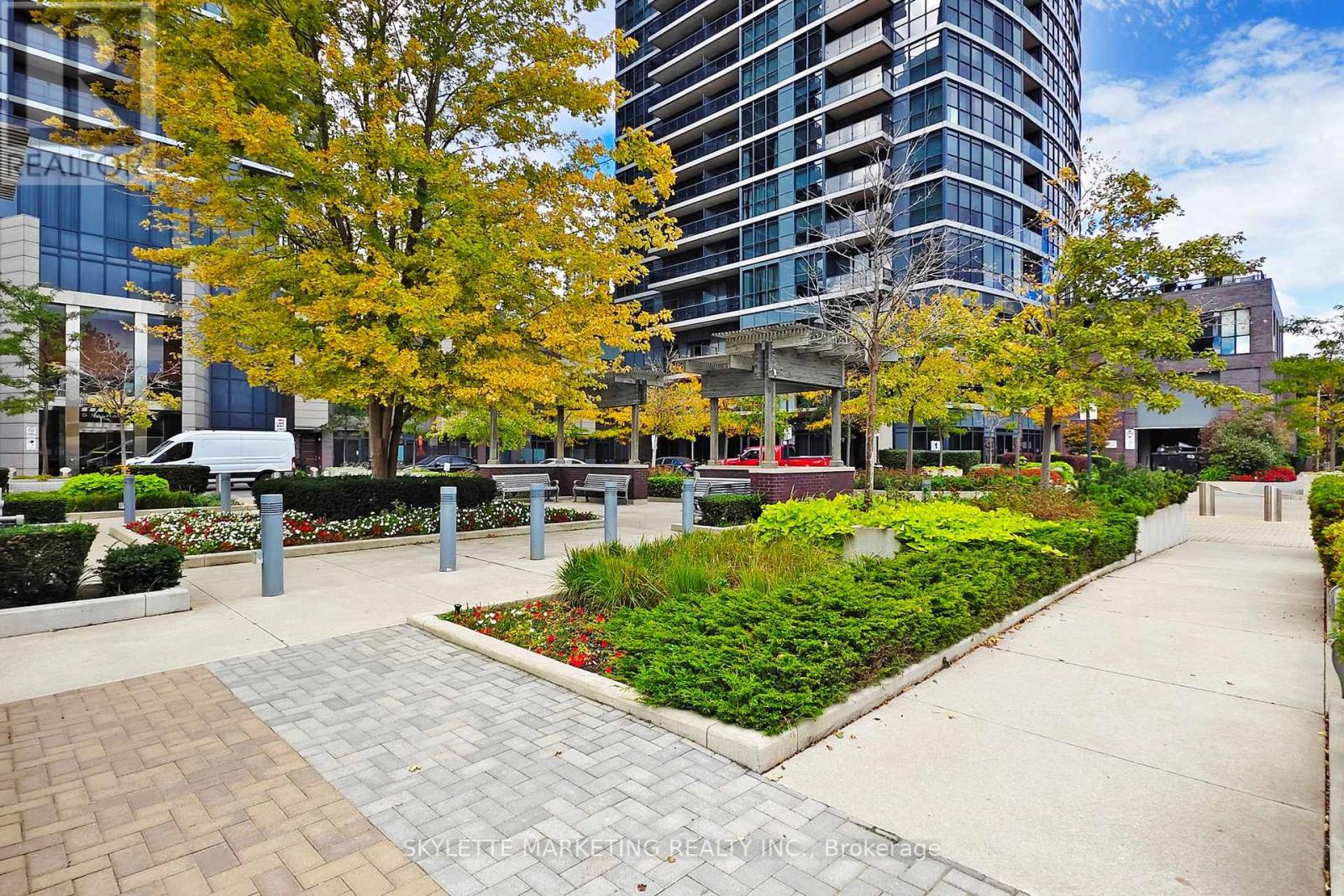 2505 - 9 Valhalla Inn Road, Toronto, Ontario  M9B 0B2 - Photo 34 - W13107656