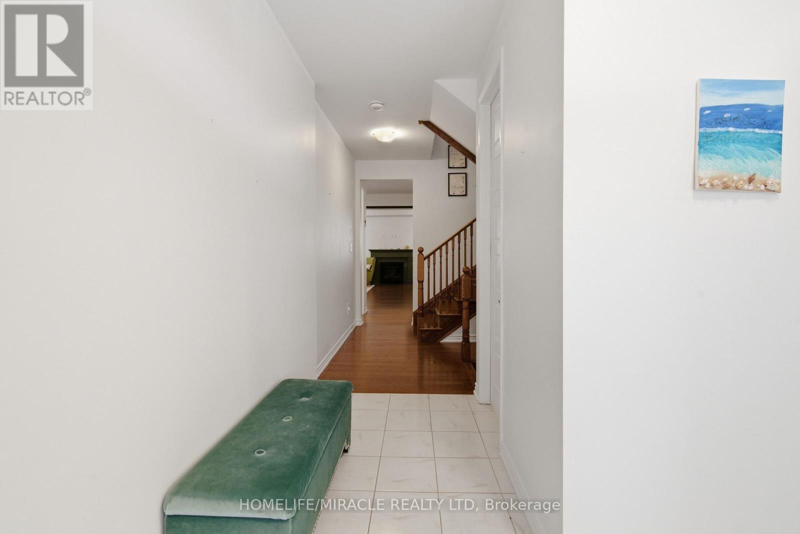 793 Whitlock Avenue, Milton, Ontario  L9E 1S5 - Photo 4 - W13107674