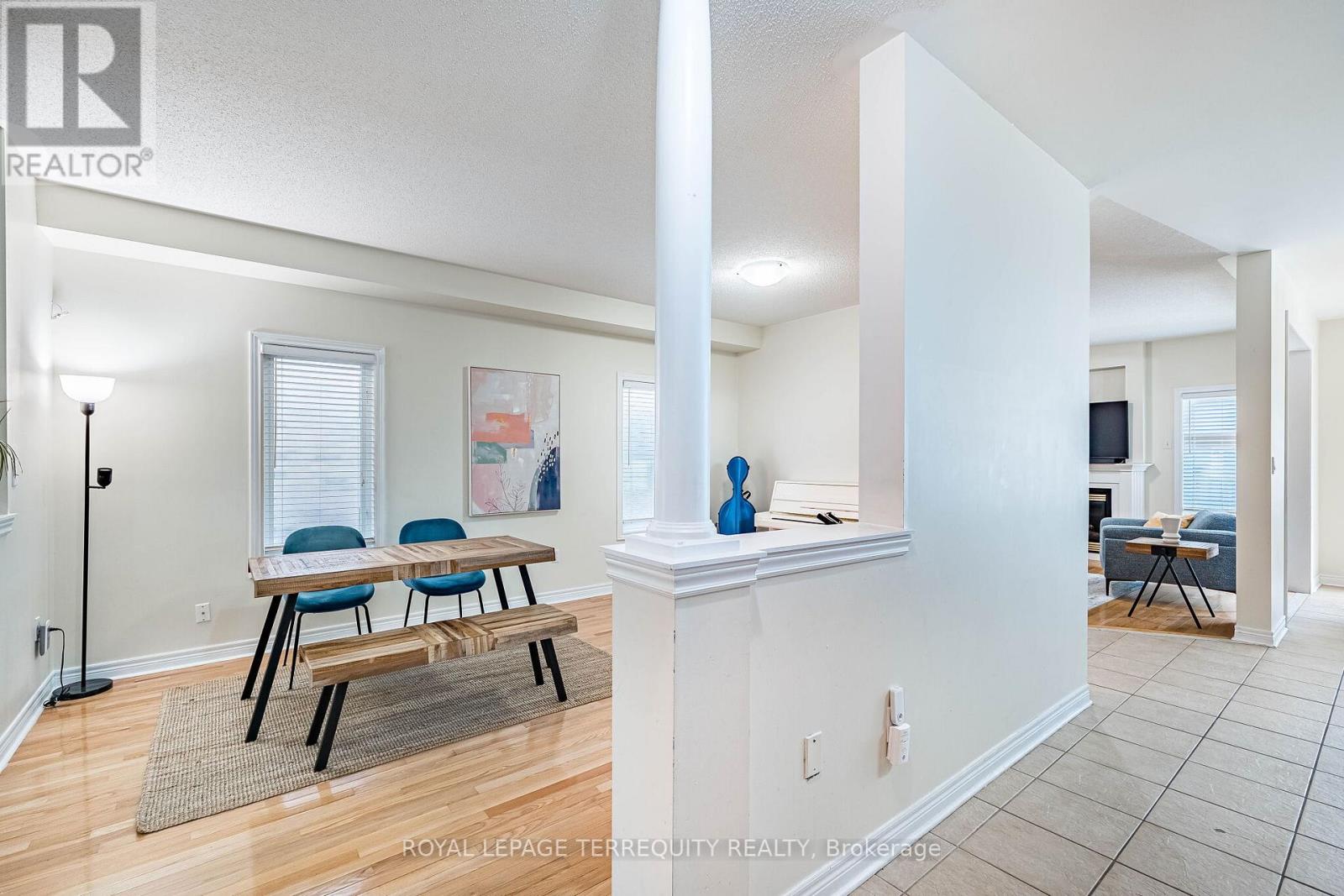 3926 Candlelight Drive, Mississauga, Ontario  L5M 8B3 - Photo 11 - W13107694