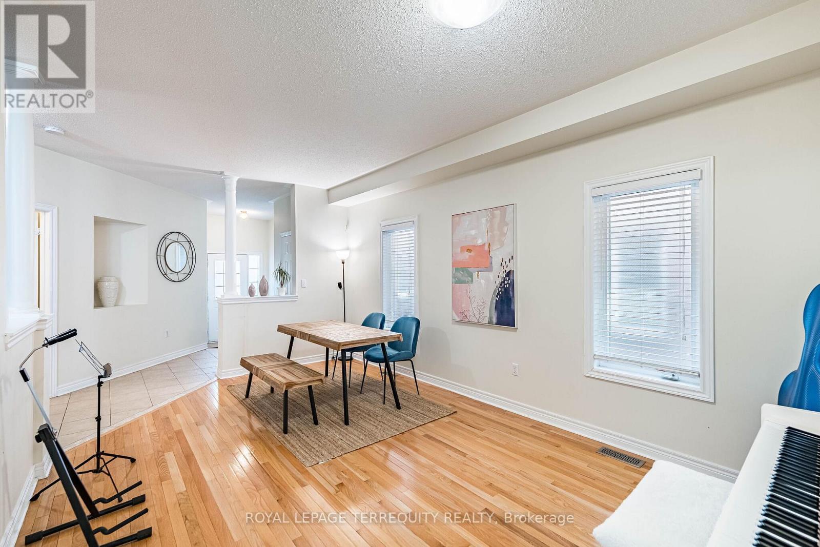 3926 Candlelight Drive, Mississauga, Ontario  L5M 8B3 - Photo 13 - W13107694