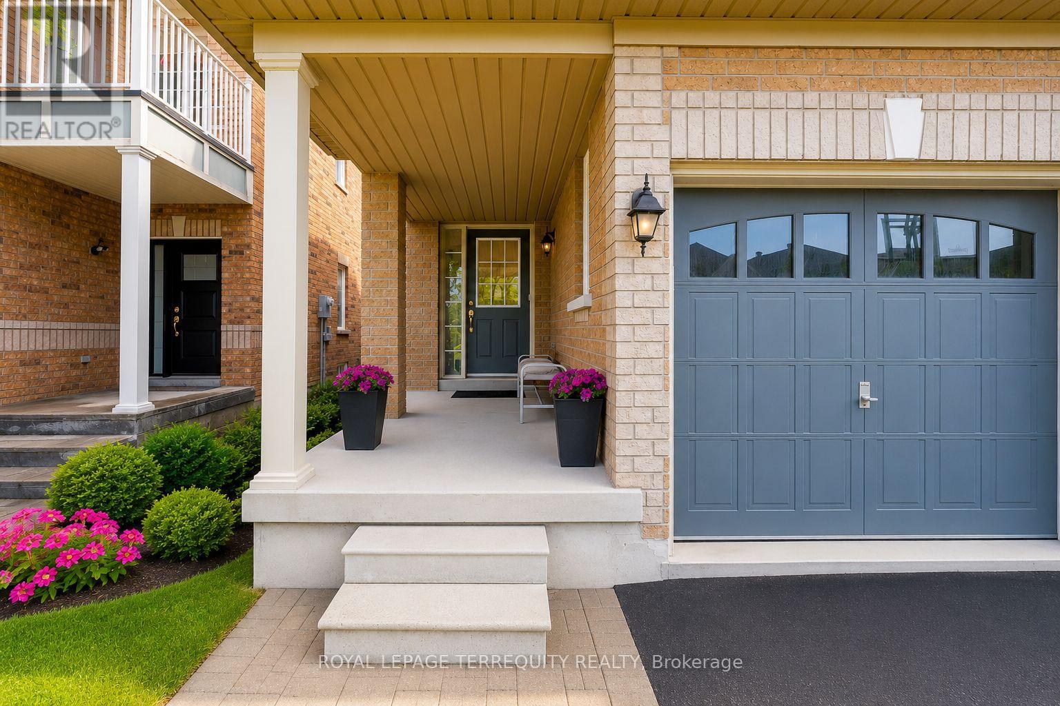 3926 Candlelight Drive, Mississauga, Ontario  L5M 8B3 - Photo 3 - W13107694