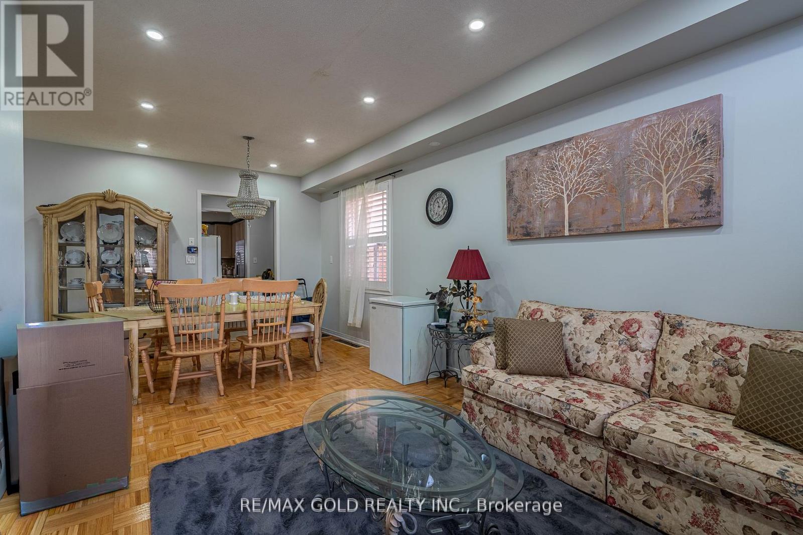 10 Sugarcane Avenue, Brampton, Ontario  L6R 3C8 - Photo 6 - W13107722