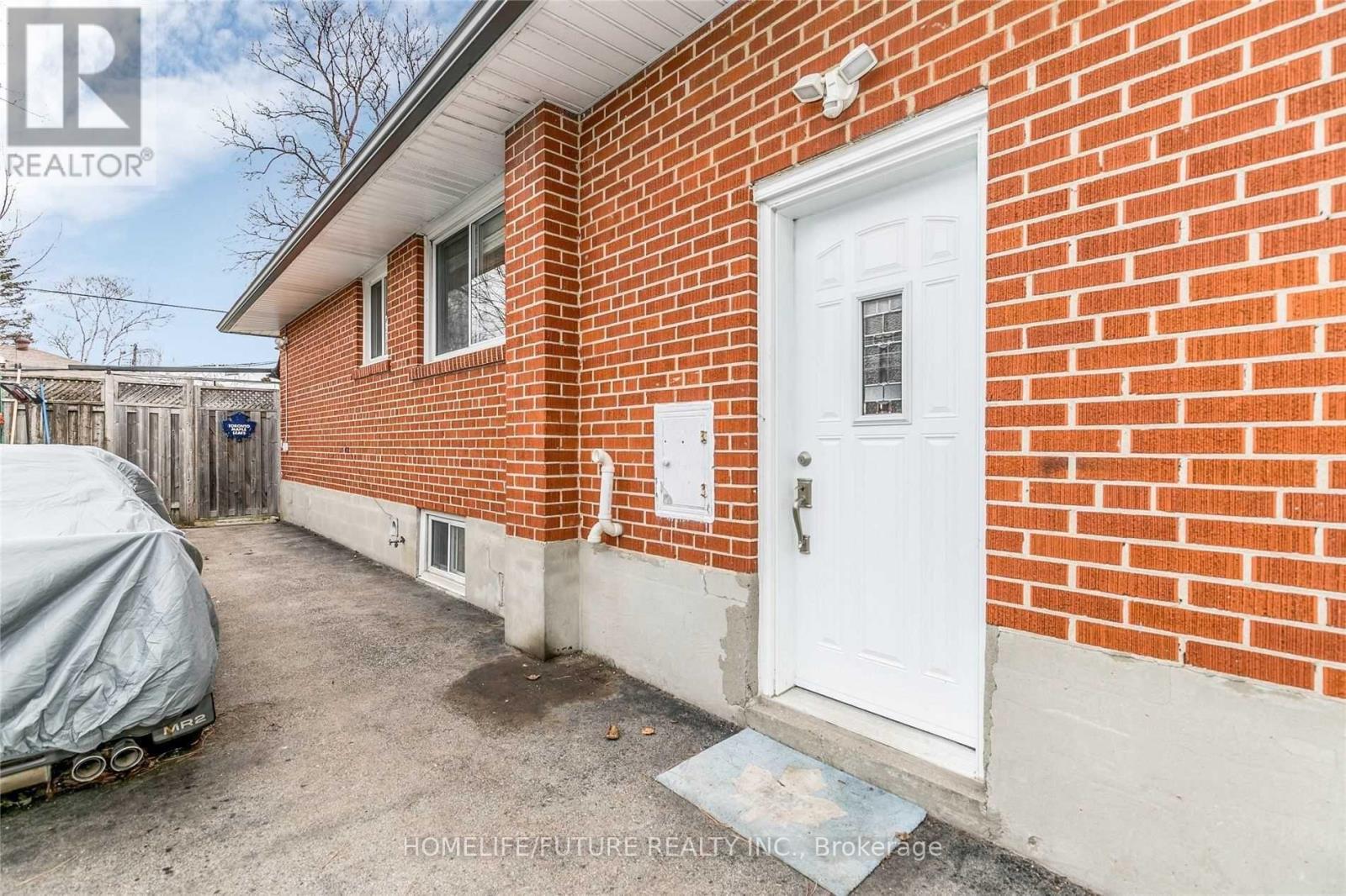 Bsmt - 17 Gander Drive, Toronto, Ontario  M1G 2W3 - Photo 2 - E13106908