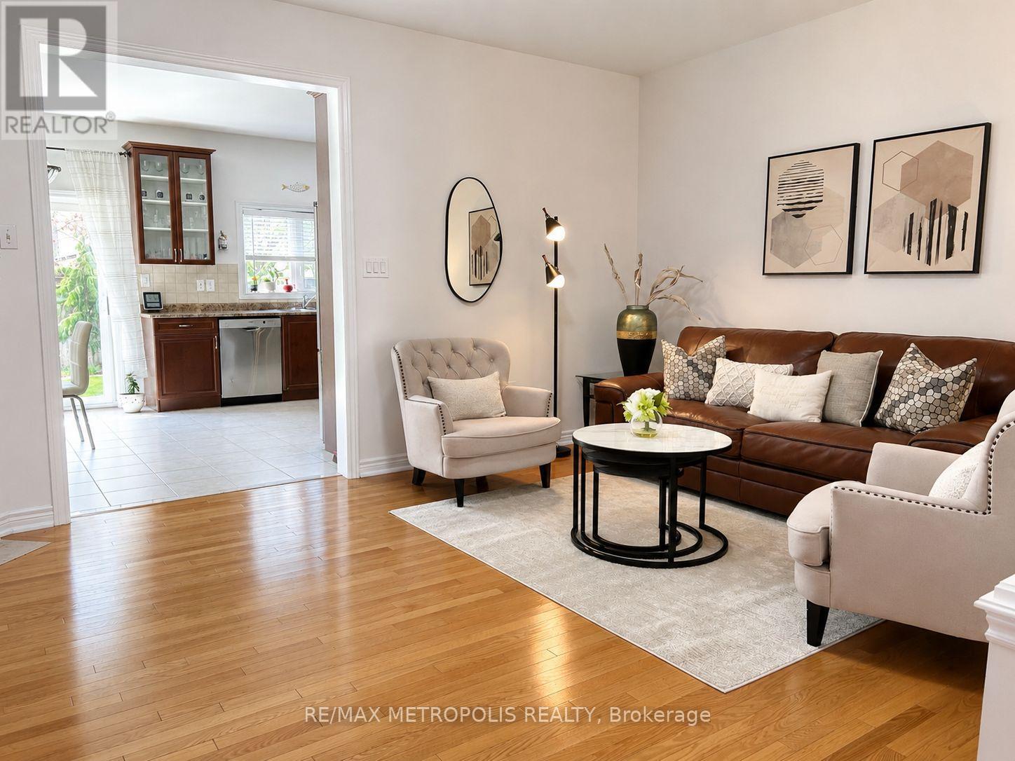 58 Lady Loretta Lane, Vaughan, Ontario  L6A 4E9 - Photo 5 - N13079118