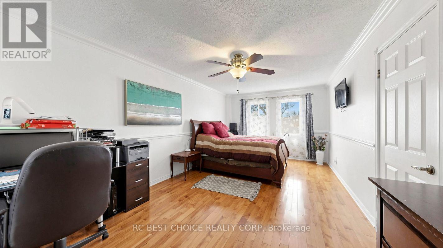 515 London Road, Newmarket, Ontario  L3Y 6E4 - Photo 13 - N13107298