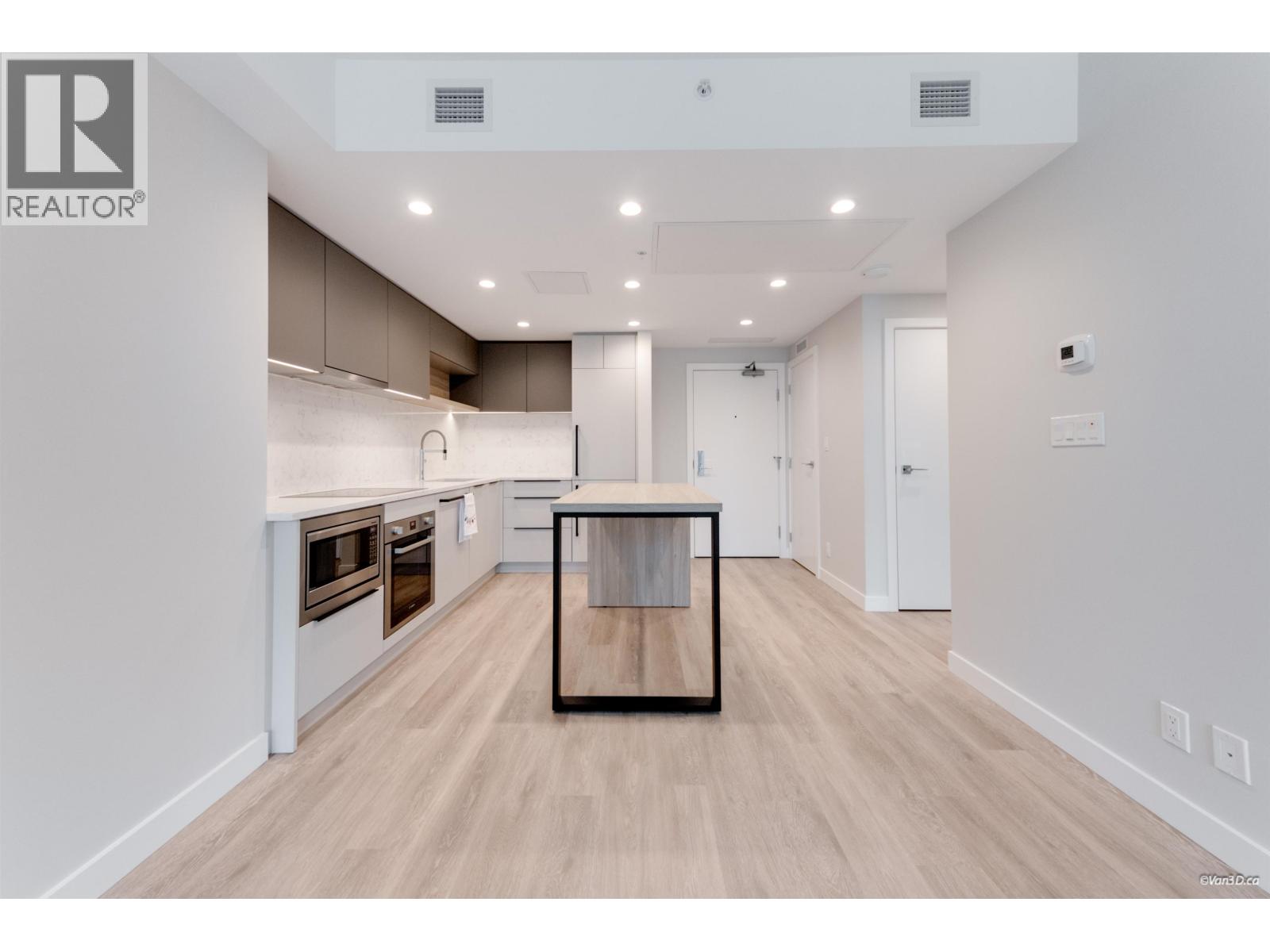 1008 567 Emerson Street, Coquitlam, British Columbia  V3J 0M8 - Photo 2 - R3120443