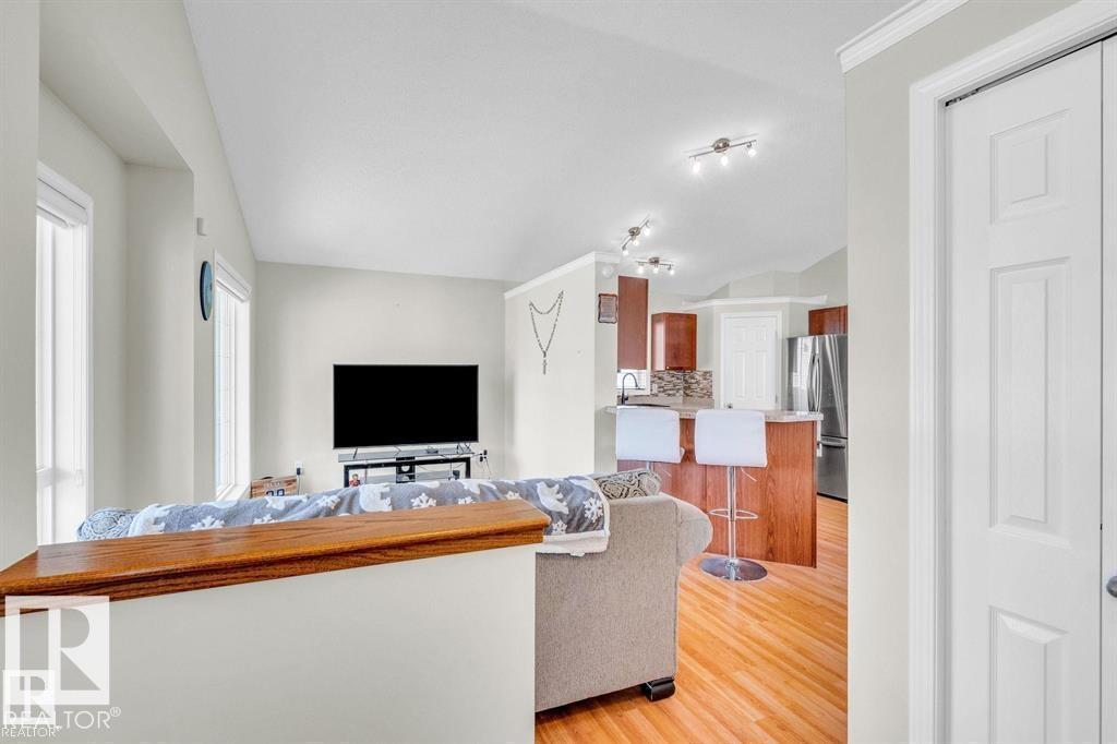 21223 92 Av Nw, Edmonton, Alberta  T5T 0W6 - Photo 4 - E4486862
