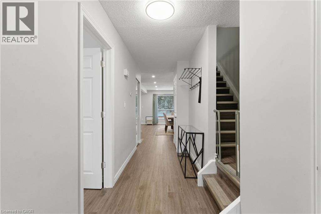 33 Raleigh Street Unit# A, Brantford, Ontario  N3T 1J8 - Photo 2 - 40799703