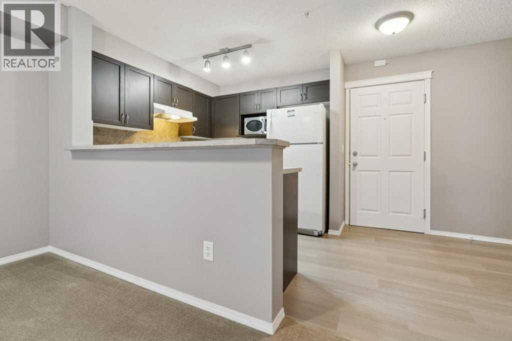 9216, 70 Panamount Drive NW, Calgary, Alberta  T3K 6G8 - Photo 3 - A2300909