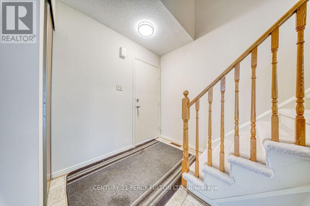 104 Laguna Crescent, Markham, Ontario  L3S 3G7 - Photo 3 - N13100968