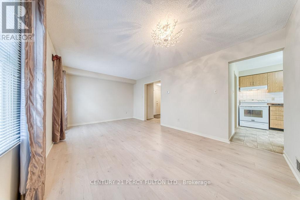 104 Laguna Crescent, Markham, Ontario  L3S 3G7 - Photo 6 - N13100968