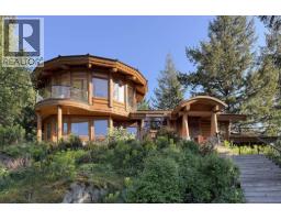 675 CATES LANE, Bowen Island, British Columbia