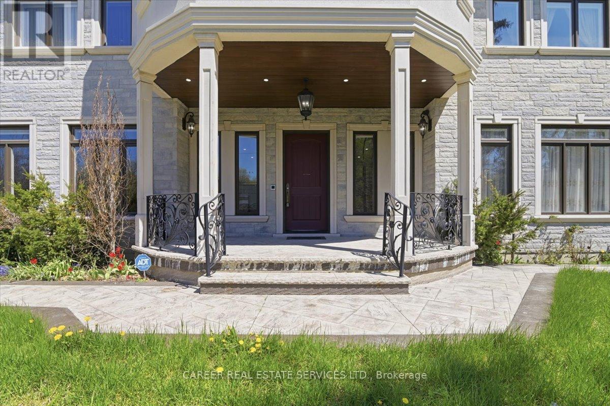 6 Bellehaven Crescent, Toronto, Ontario  M1M 1H3 - Photo 3 - E13107768
