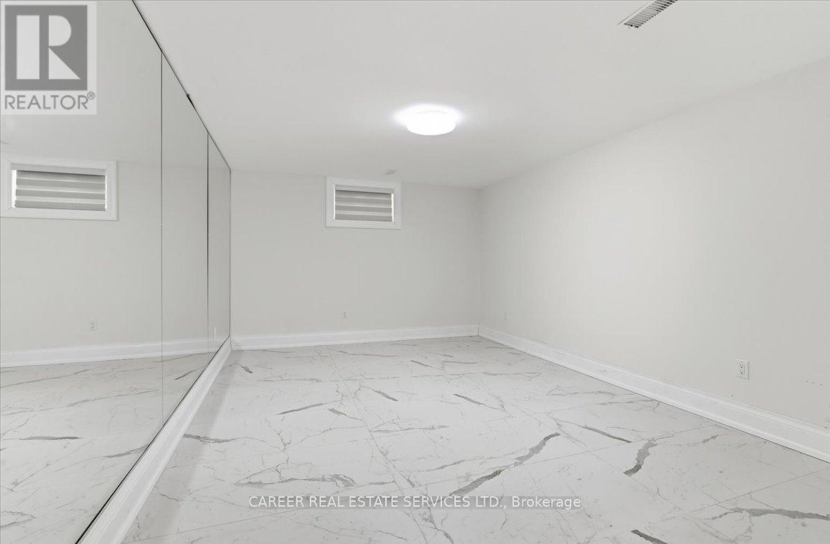 6 Bellehaven Crescent, Toronto, Ontario  M1M 1H3 - Photo 37 - E13107768