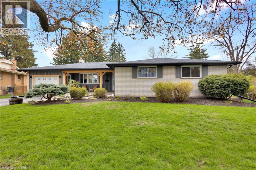 9 DRIFTWOOD Drive, Brantford, Ontario