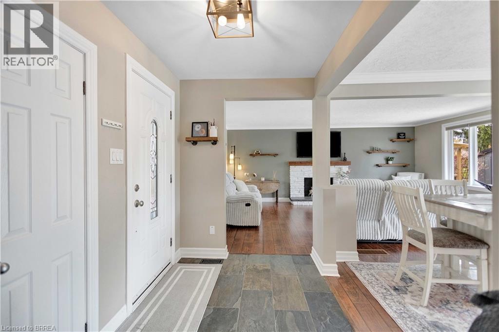 9 Driftwood Drive, Brantford, Ontario  N3R 3K1 - Photo 4 - 40825370