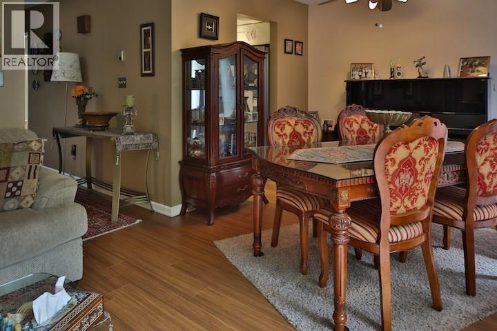 1147 Montroyal Boulevard, North Vancouver, British Columbia  V7R 2H8 - Photo 9 - R3112753