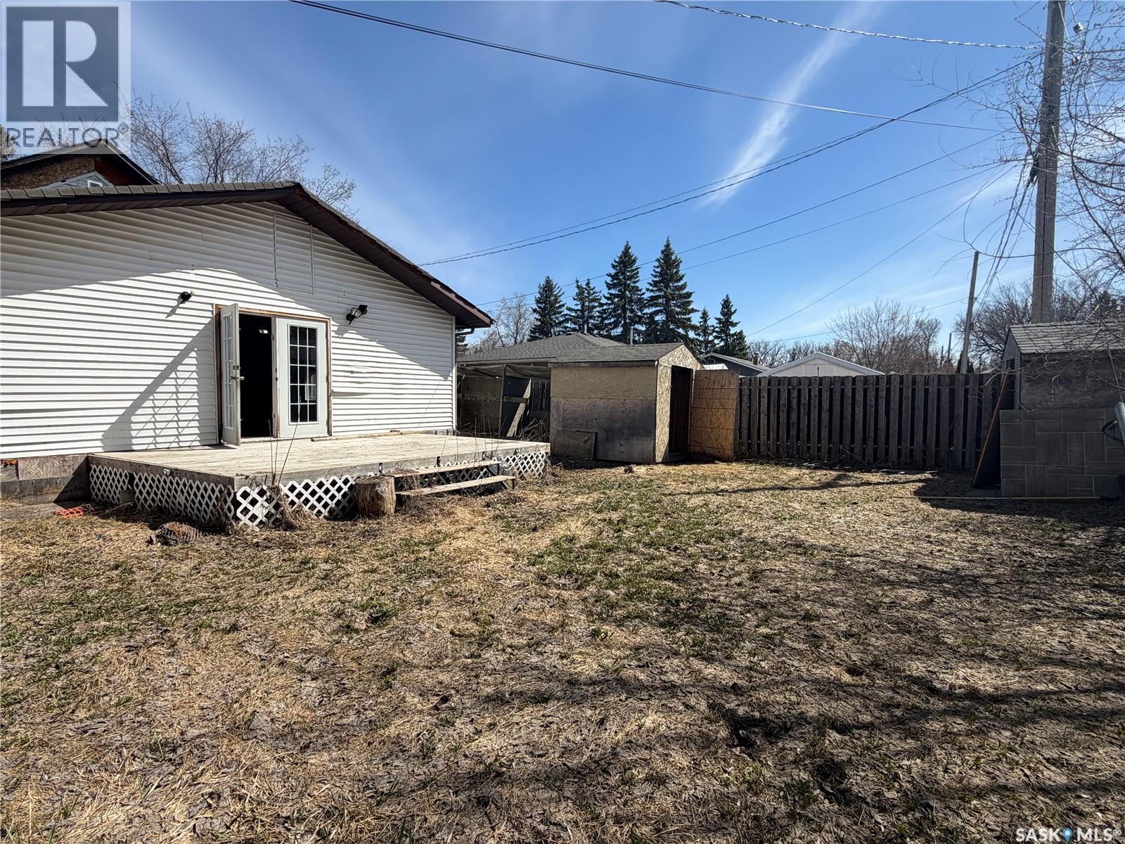 407 2nd Street E, Meadow Lake, Saskatchewan  S9X 1E8 - Photo 24 - SK033235