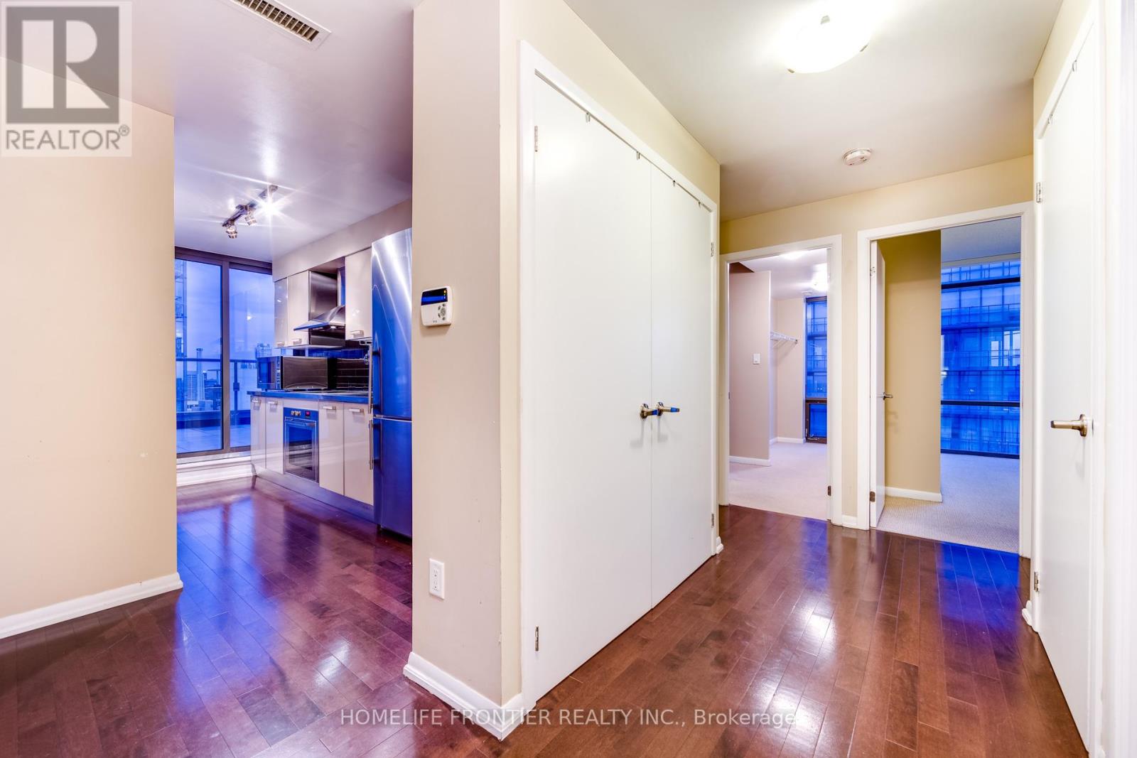 3501 - 37 Grosvenor Street, Toronto, Ontario  M4Y 3G5 - Photo 9 - C13107812