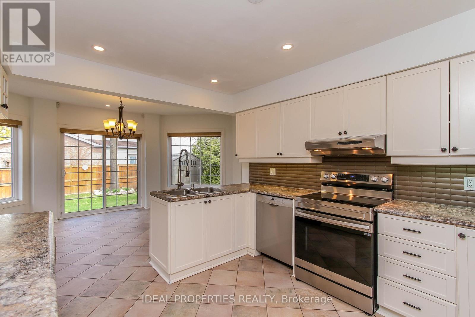 1 Acklam Terrace, Ottawa, Ontario  K2K 2H1 - Photo 19 - X13107796