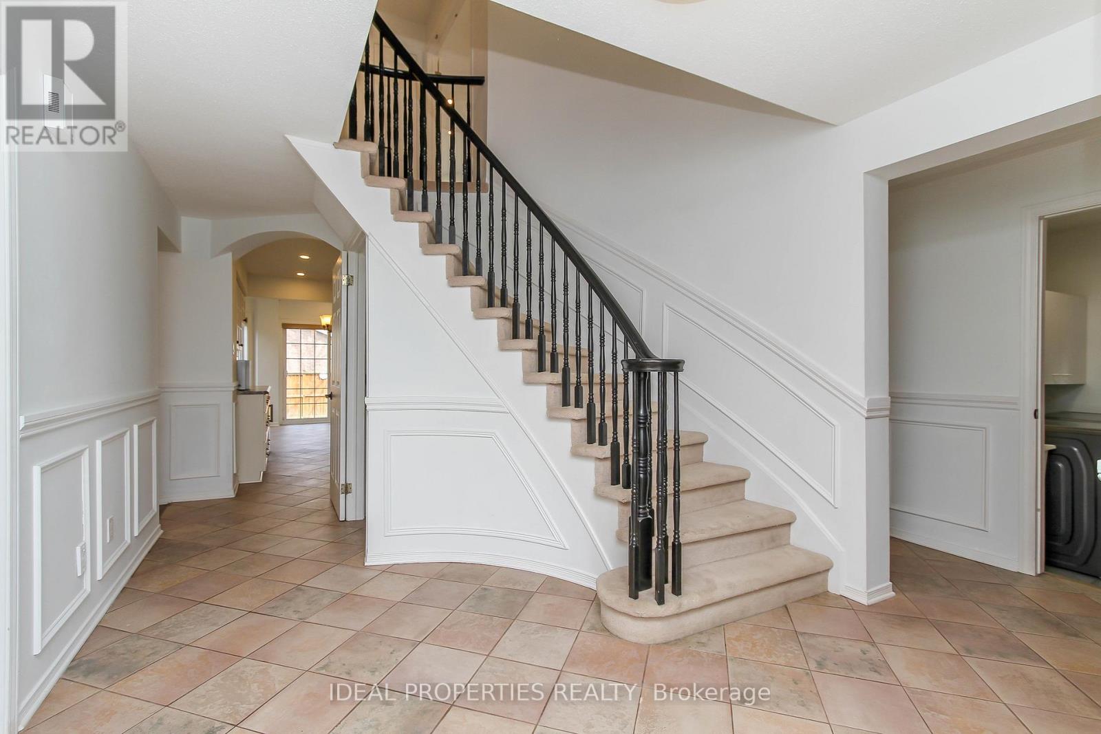 1 Acklam Terrace, Ottawa, Ontario  K2K 2H1 - Photo 8 - X13107796