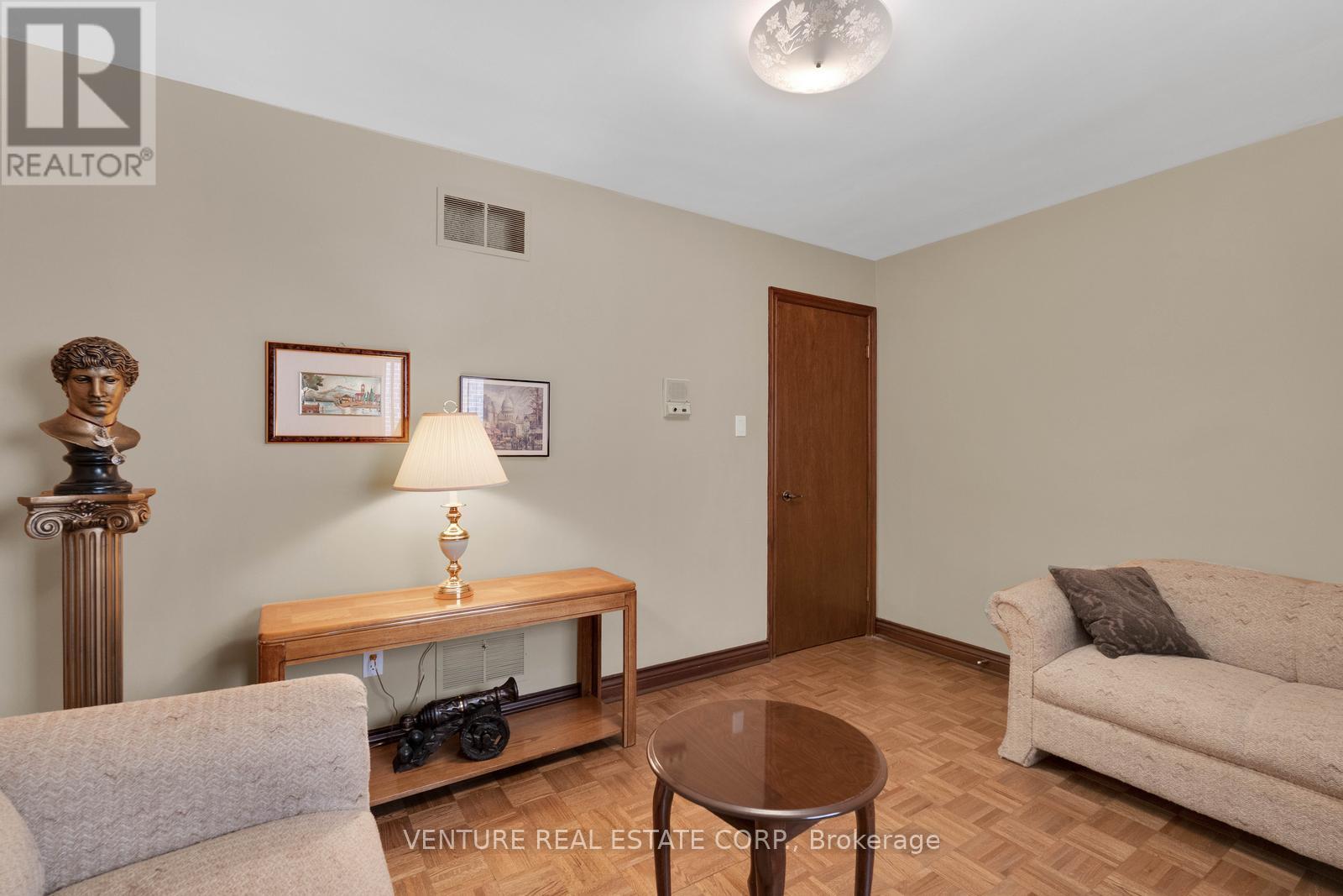 83 Jeanne Drive, Vaughan, Ontario  L4L 1X8 - Photo 19 - N13107806